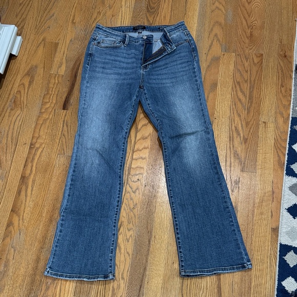 Judy Blue Women's Boot Cut Jeans in Classic Denim - Picture 1 of 1